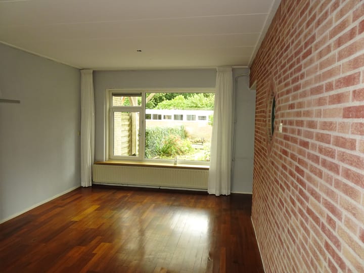 Photo 9 of Van Eckstraat 9