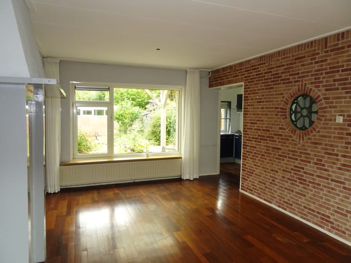 Photo 10 of Van Eckstraat 9