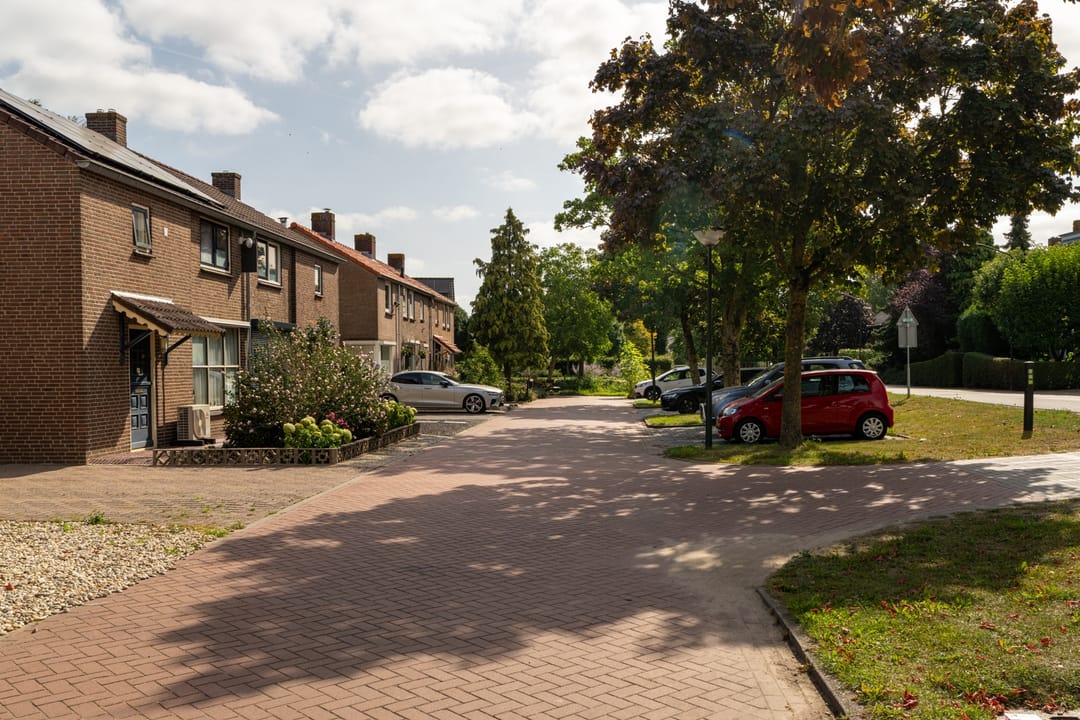 Photo 32 of Broeksestraat 29