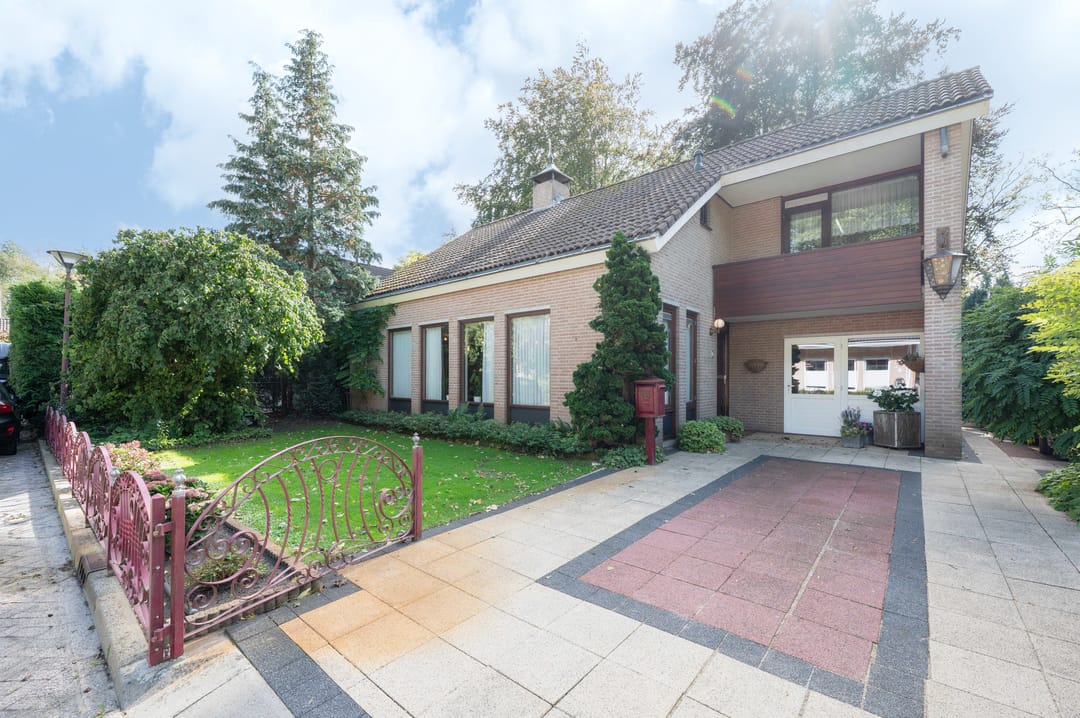 Foto 1 van Mgr. Van Hooydonklaan 3