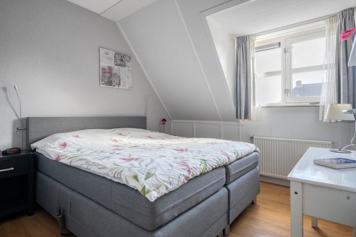 Foto 23 van Pieter de Hoochstraat 84