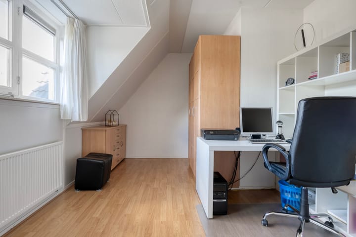 Foto 28 van Pieter de Hoochstraat 84