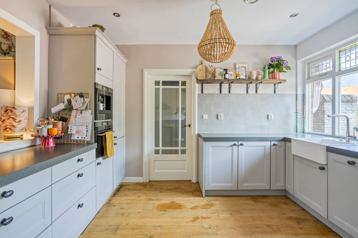 Photo 26 of Saenredamplein 44-C