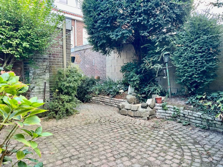 Foto 16 van Leenherenstraat 25