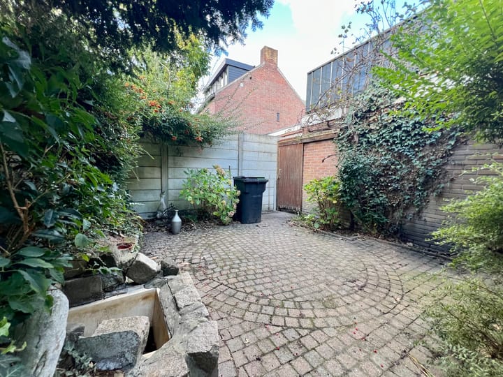 Foto 17 van Leenherenstraat 25