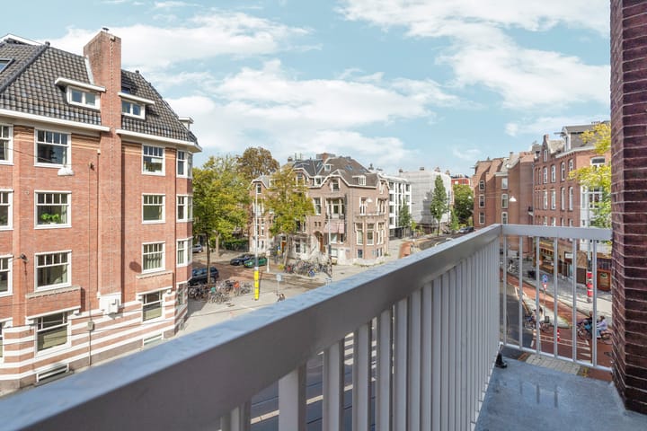 Photo 18 of Koninginneweg 141-2