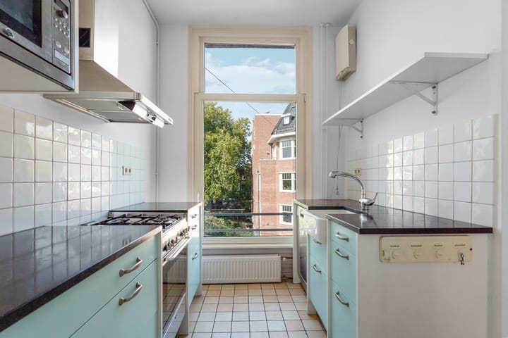 Photo 21 of Koninginneweg 141-2