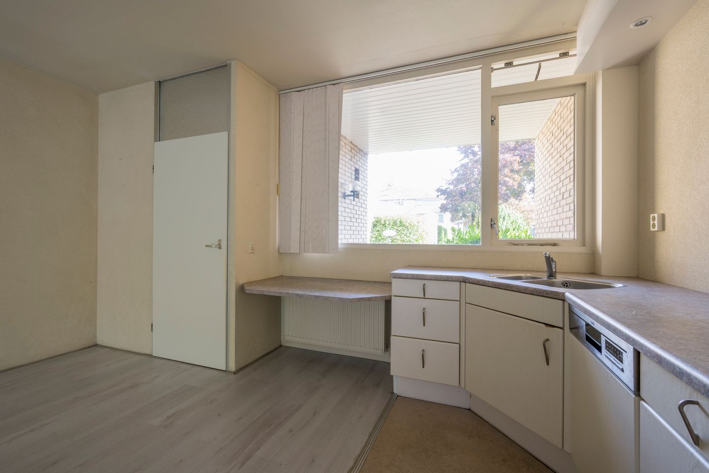 Photo 19 of Brucknerlaantje 109