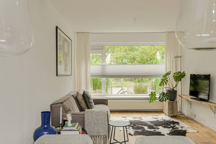 Foto 25 van Hooilaan 104