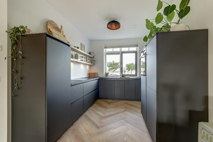 Photo 2 of Amforastraat 16