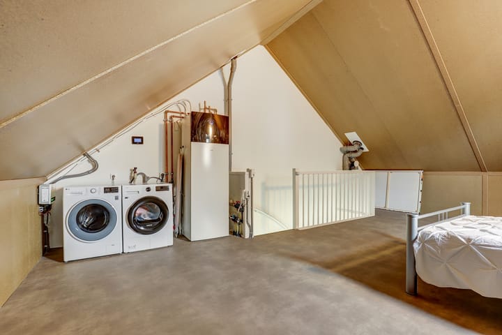 Photo 44 of Amforastraat 16