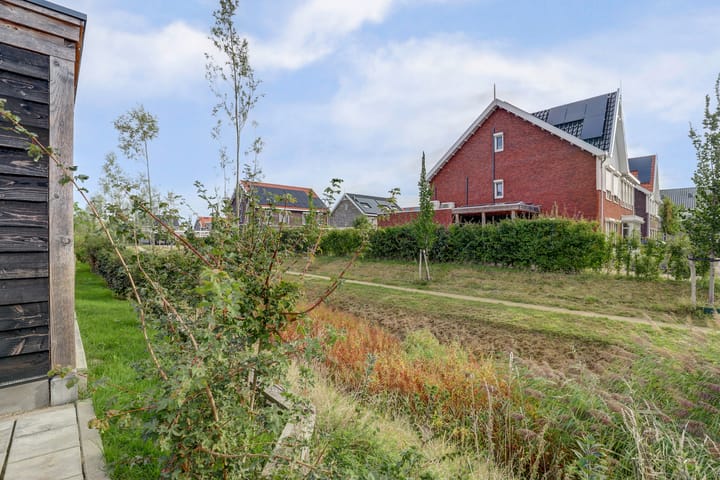 Photo 47 of Amforastraat 16