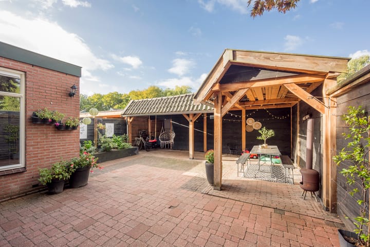 Foto 10 van Esdoornlaan 21