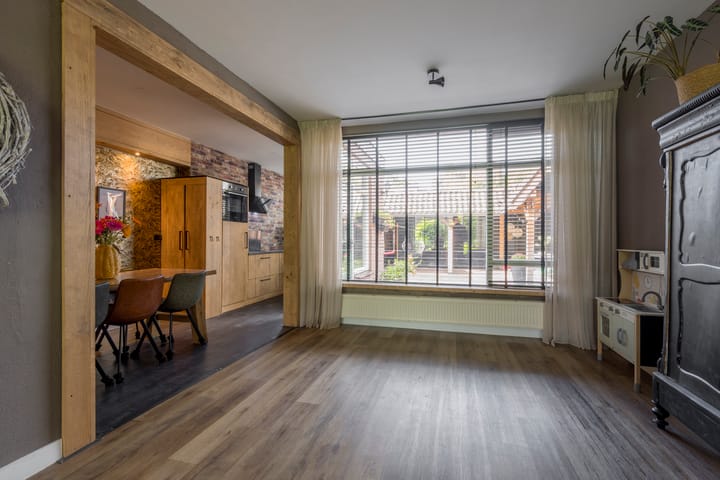 Foto 19 van Esdoornlaan 21