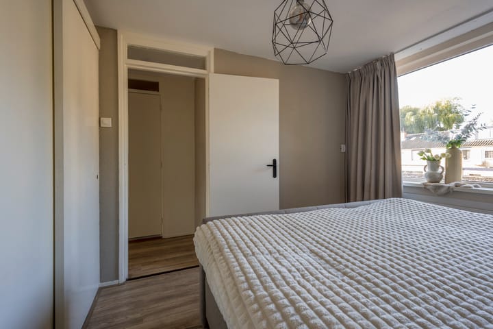 Foto 27 van Esdoornlaan 21