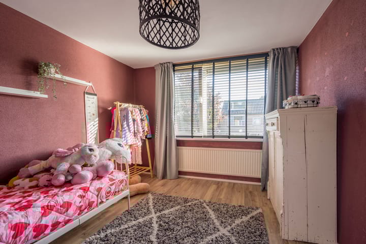 Foto 28 van Esdoornlaan 21