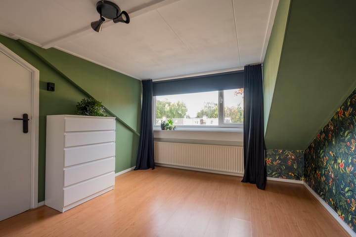 Foto 36 van Esdoornlaan 21