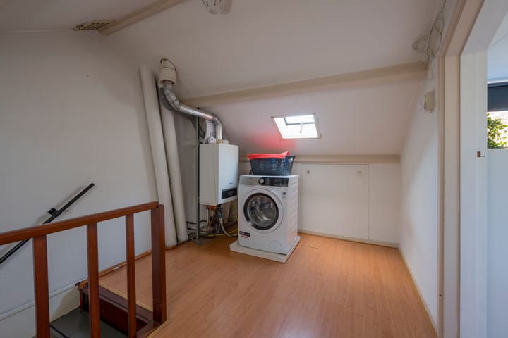 Foto 38 van Esdoornlaan 21