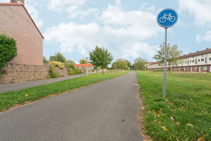 Foto 46 van Graslaan 137