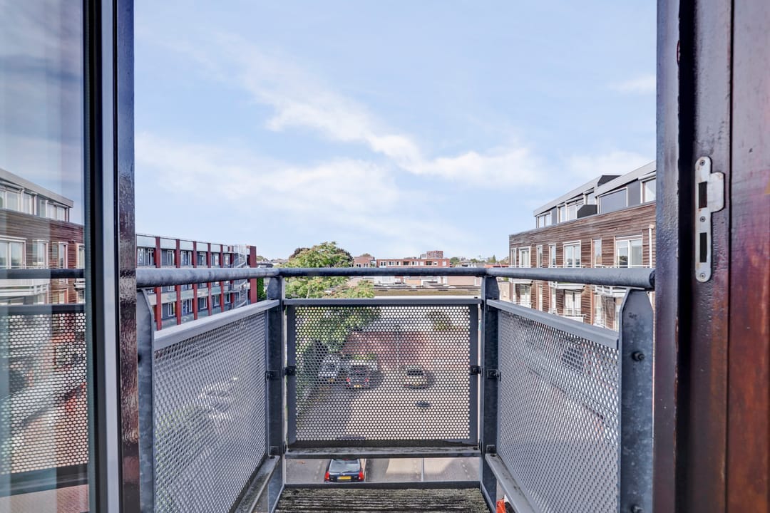 Photo 13 of Dommelstraat 189