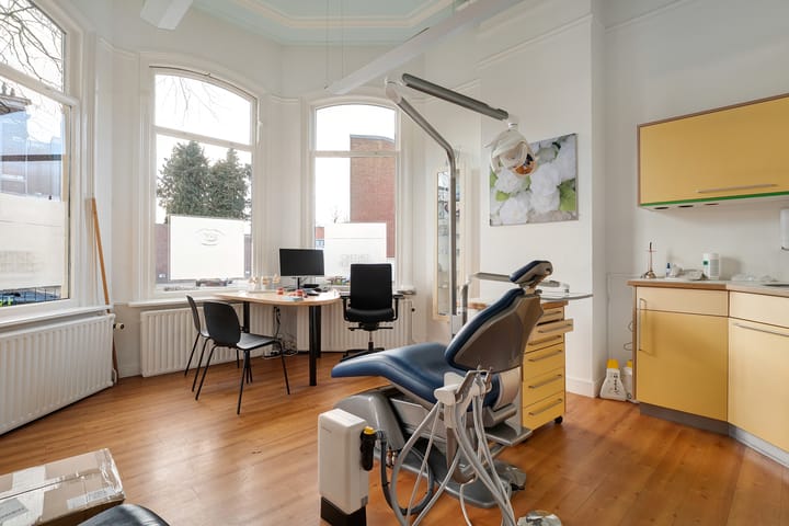 Photo 20 of Stationsweg 33