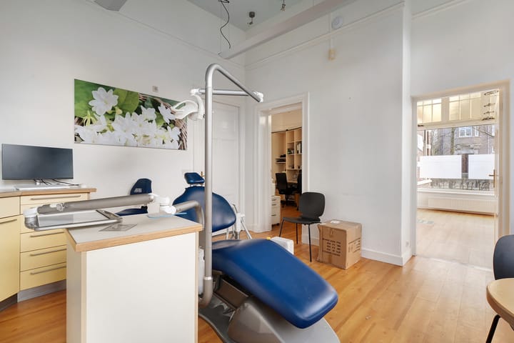 Photo 21 of Stationsweg 33