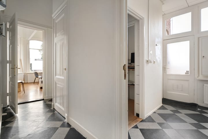 Photo 23 of Stationsweg 33