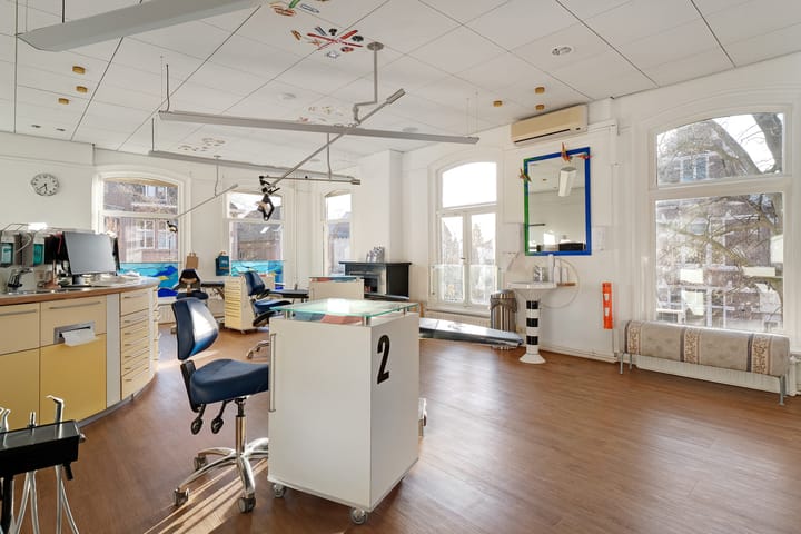 Photo 28 of Stationsweg 33