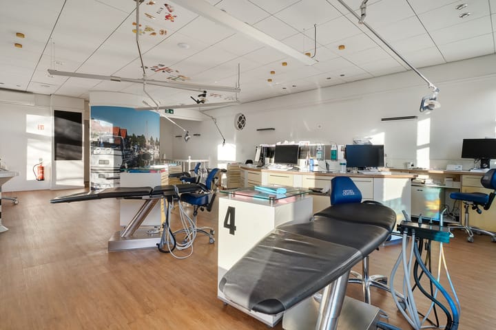 Photo 30 of Stationsweg 33