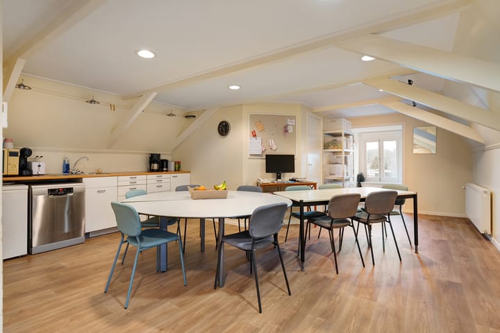 Photo 39 of Stationsweg 33