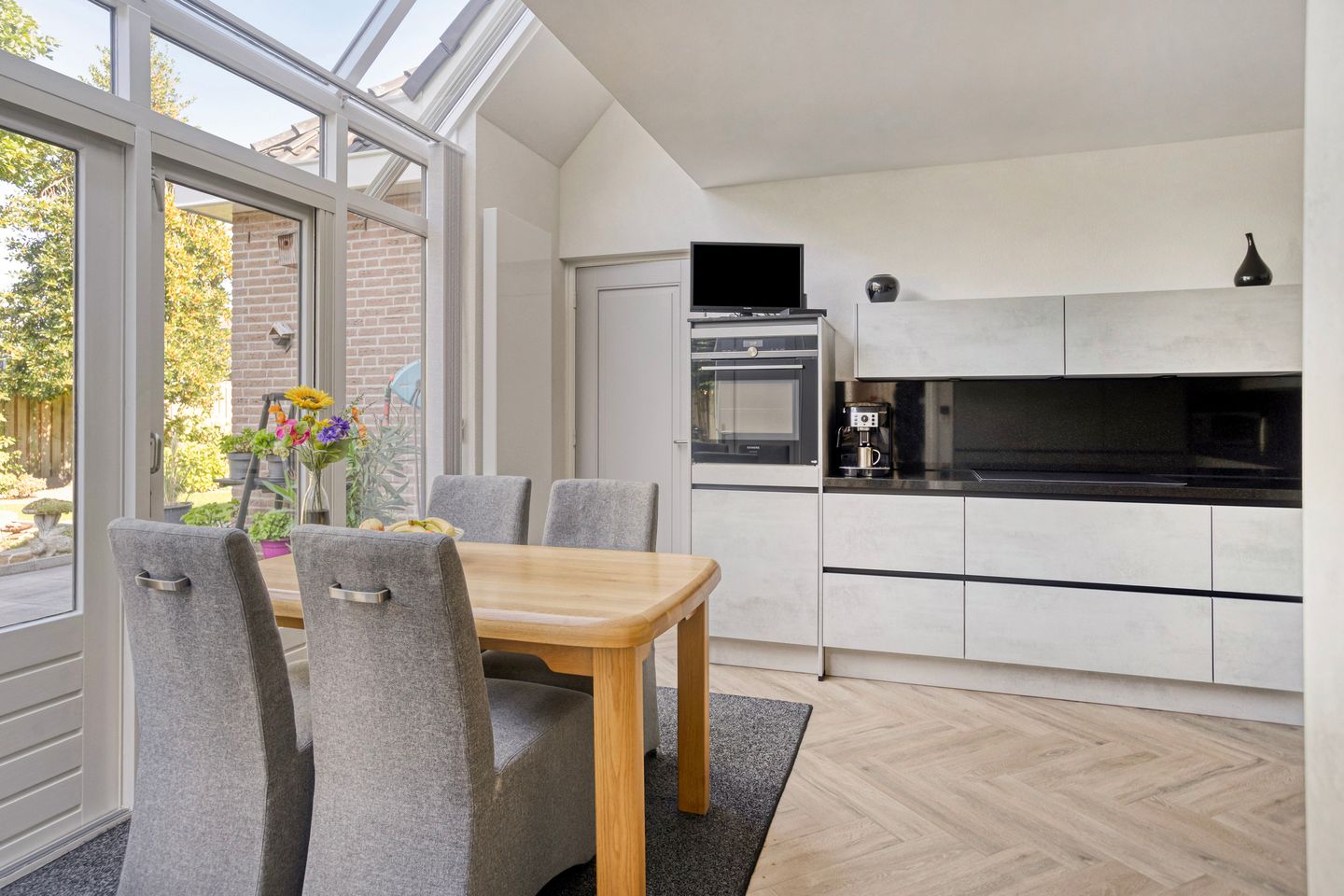 Foto 14 van Vijverlaan 6