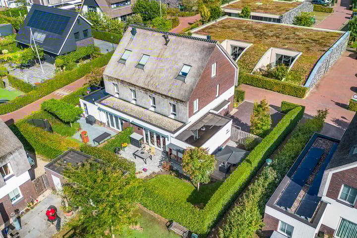 Bart van der Lecklaan 11