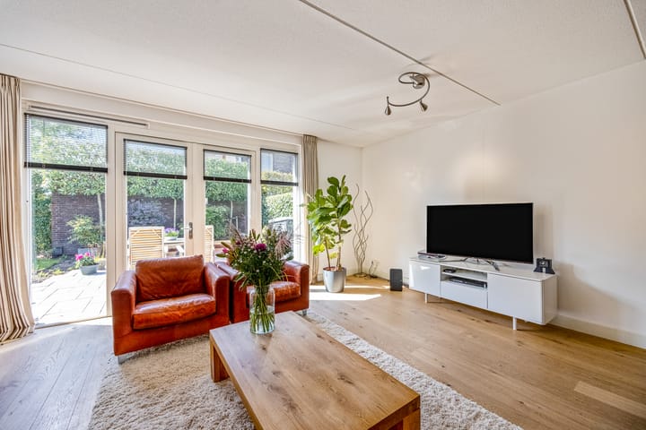 Foto 7 van Bart van der Lecklaan 11