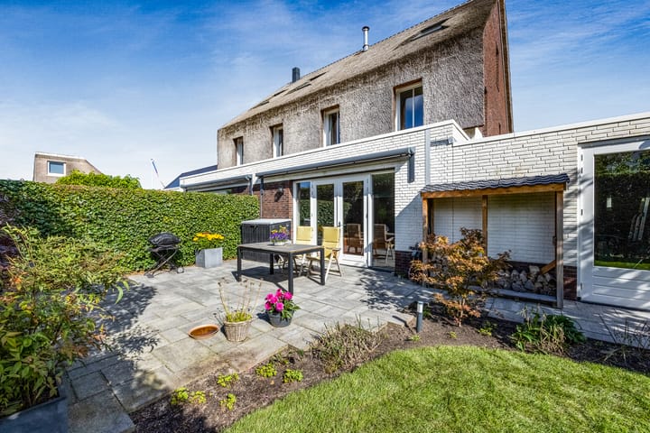 Foto 38 van Bart van der Lecklaan 11