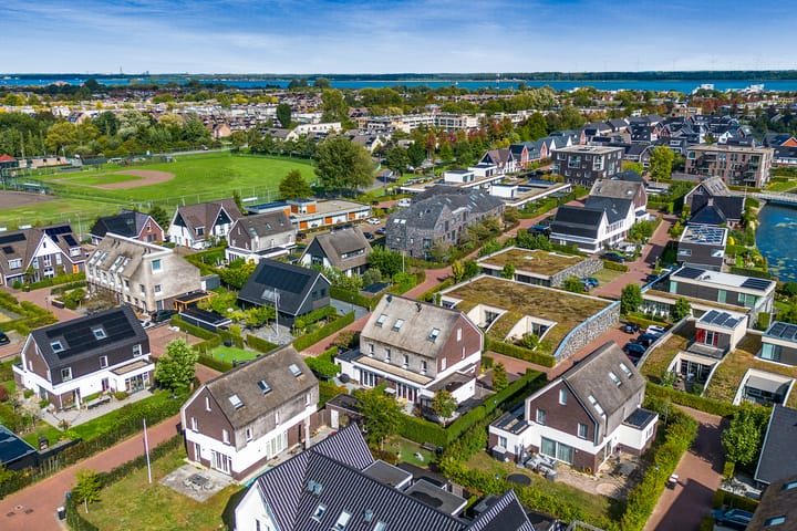 Foto 49 van Bart van der Lecklaan 11