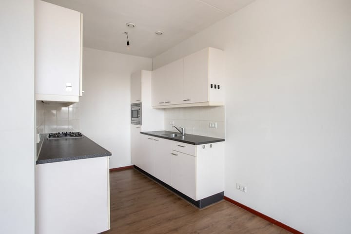 Photo 15 of Martien Coppensstraat 18