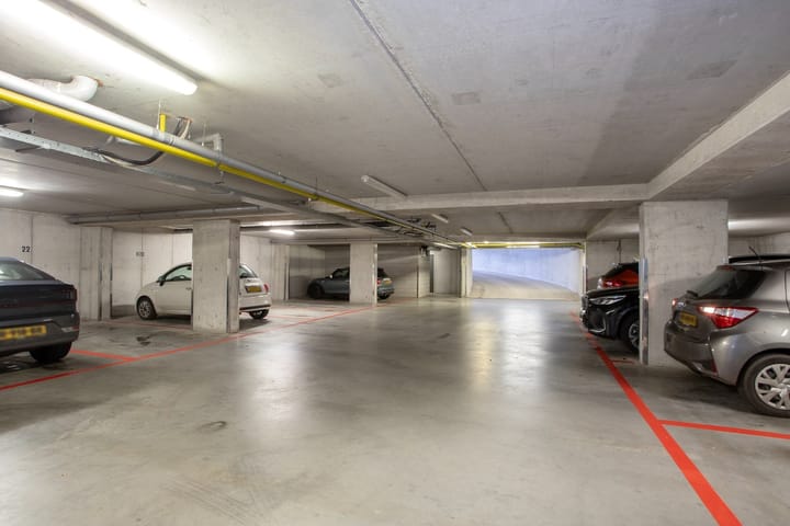 Photo 28 of Martien Coppensstraat 18