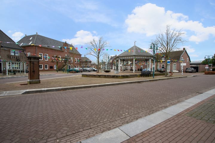 Photo 33 of Martien Coppensstraat 18