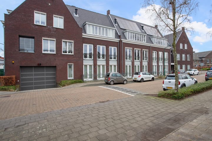 Photo 34 of Martien Coppensstraat 18