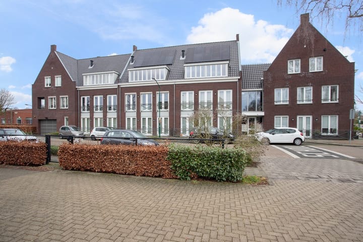Photo 35 of Martien Coppensstraat 18