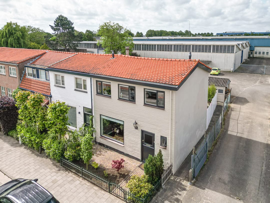 Foto 2 van 1e Poellaan 28