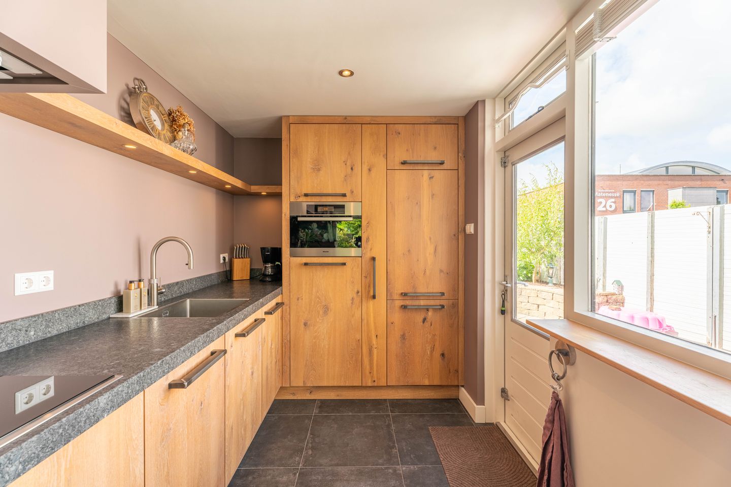 Foto 10 van 1e Poellaan 28