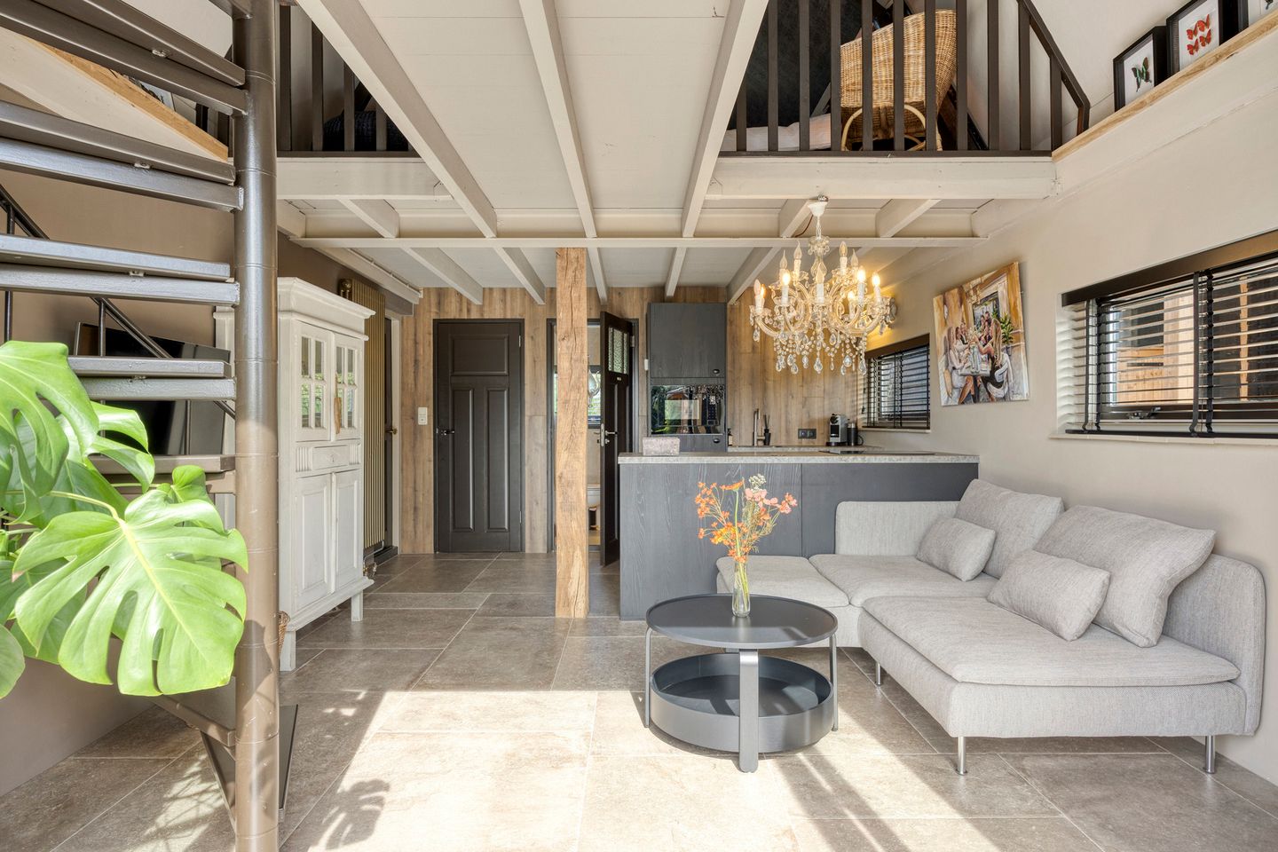 Foto 44 van Julianastraat 9