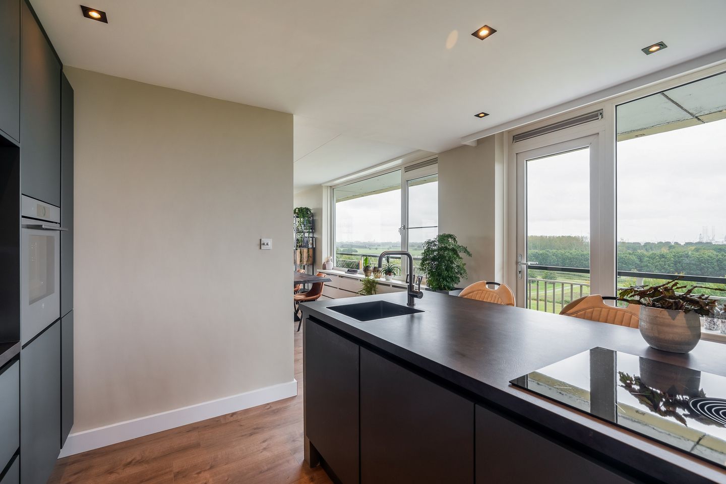 Foto 20 van Tooroplaan 102