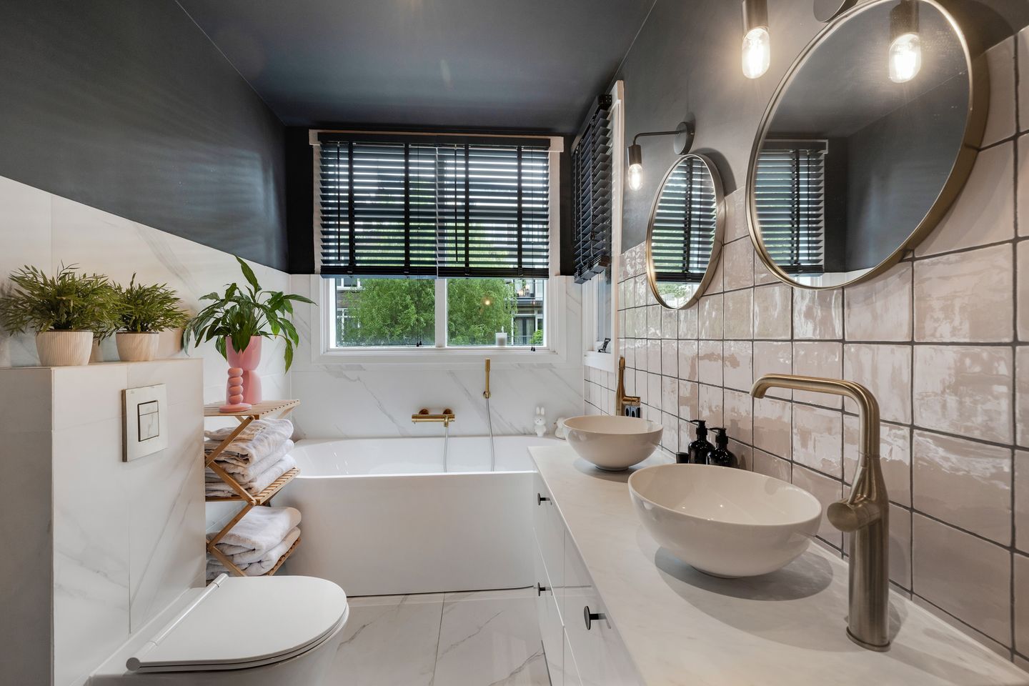 Foto 29 van De Savornin Lohmanlaan 121-A