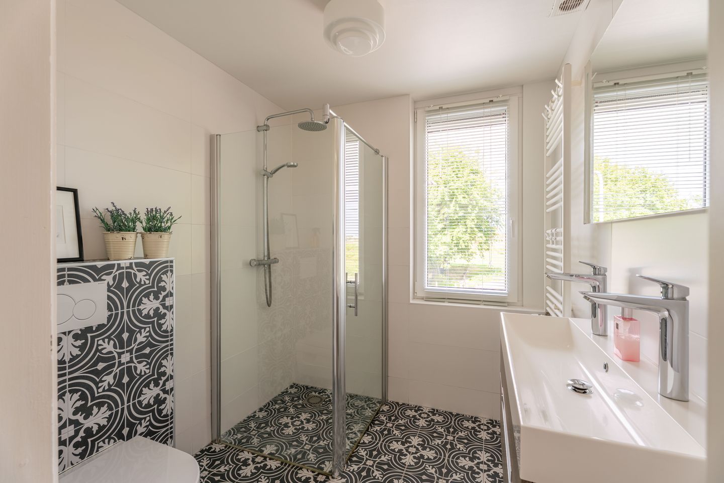 Photo 19 of Boekenburglaan 8