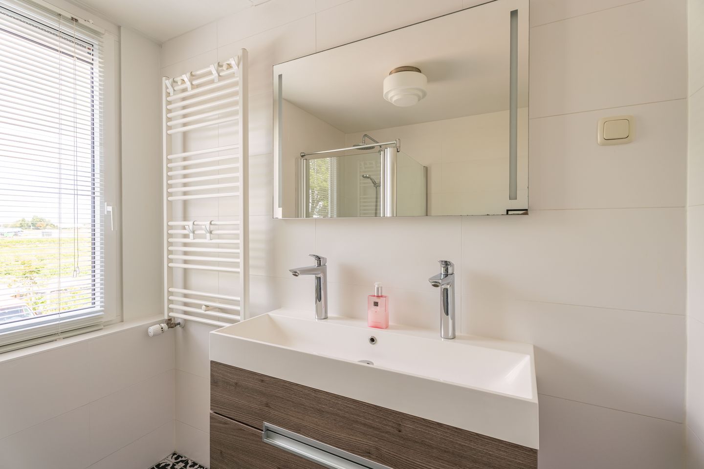 Photo 20 of Boekenburglaan 8