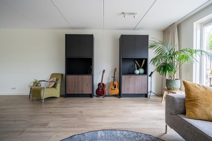 Foto 12 van Bruine Eikenpage 60