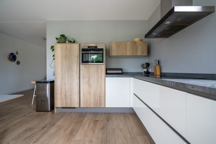 Foto 19 van Bruine Eikenpage 60