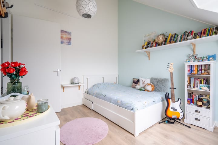 Foto 42 van Bruine Eikenpage 60